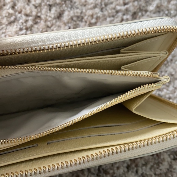 Canvas Wallet - Picture 3 of 3